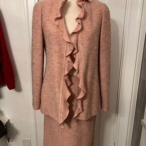 Vintage CHANEL tweed skirt suit sz40